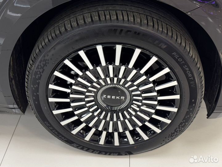 Zeekr 009 789 л.с. AT, 2024, 36 км