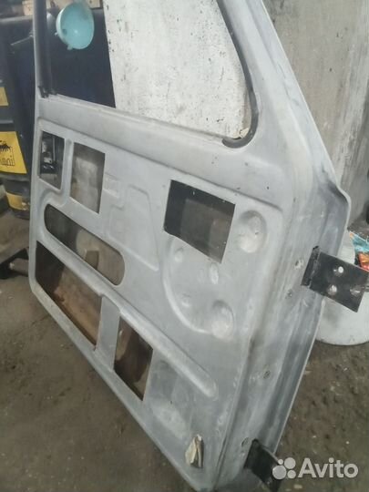 Двери и капот на н ву 2121 пластик