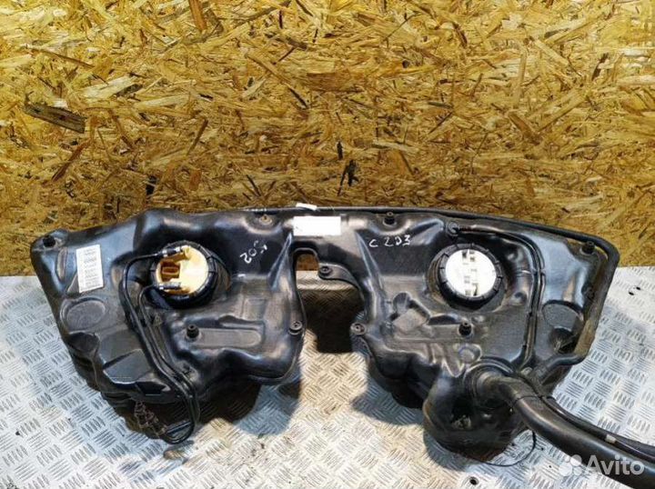 Бак топливный Mercedes C W203 2002