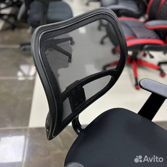 Компьютерное кресло