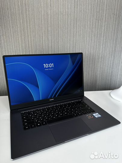Huawei matebook d15