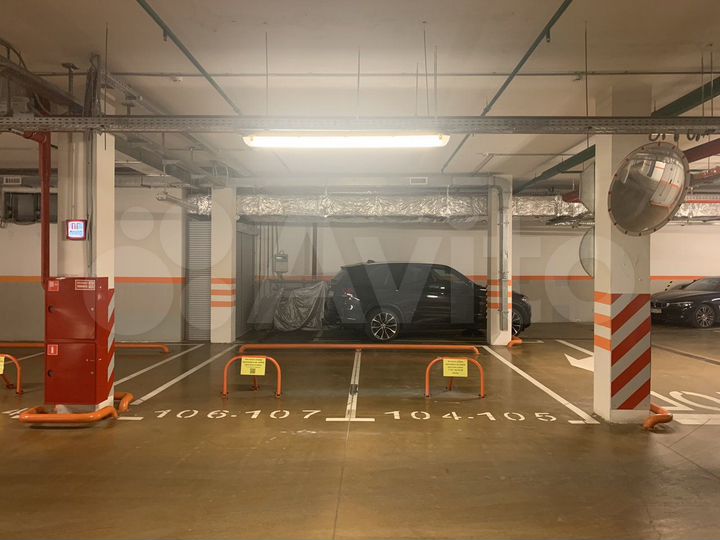 Машиноместо