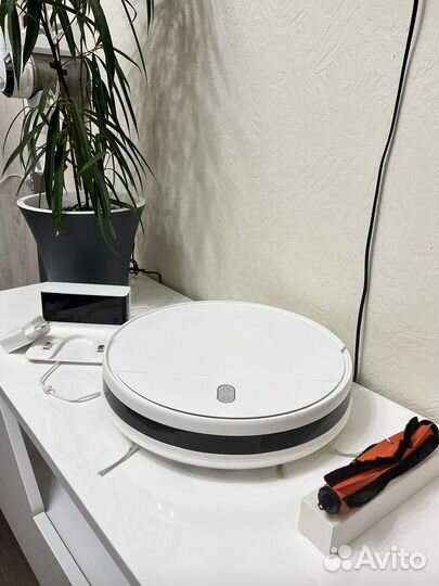 Робот-пылесос Xiaomi Robot Vacuum-Mop Essential
