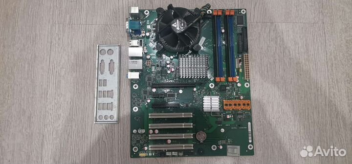 Материнская плата