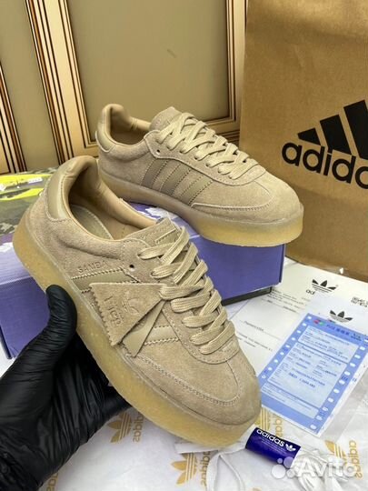 Кроссовки женские Adidas