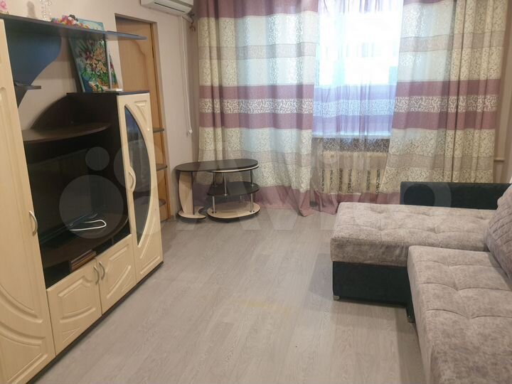 2-к. квартира, 45 м², 3/3 эт.