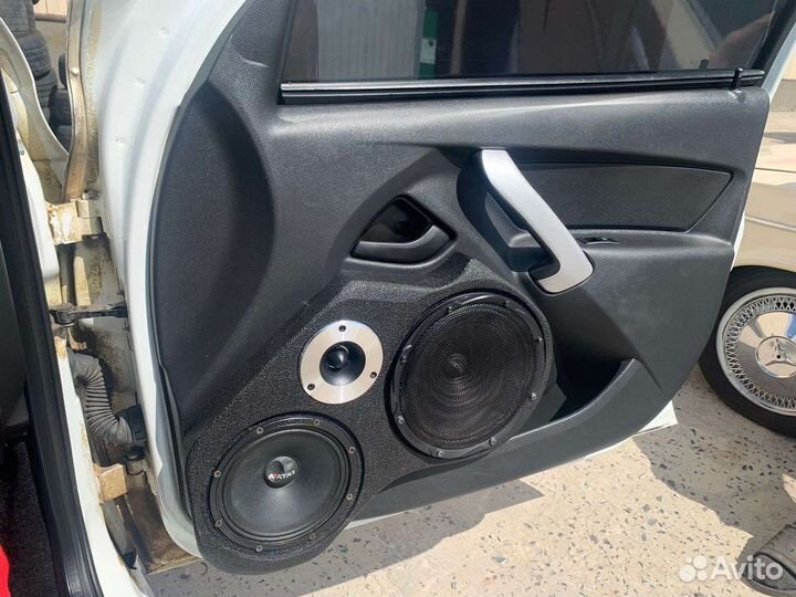 Фронтальная акустика+подиумы на Лада Гранта