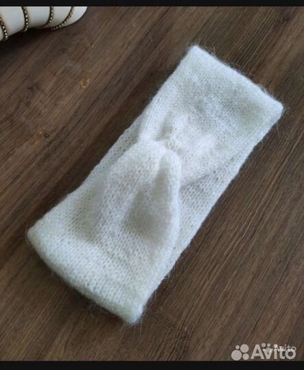 Повязка на голову вязаная