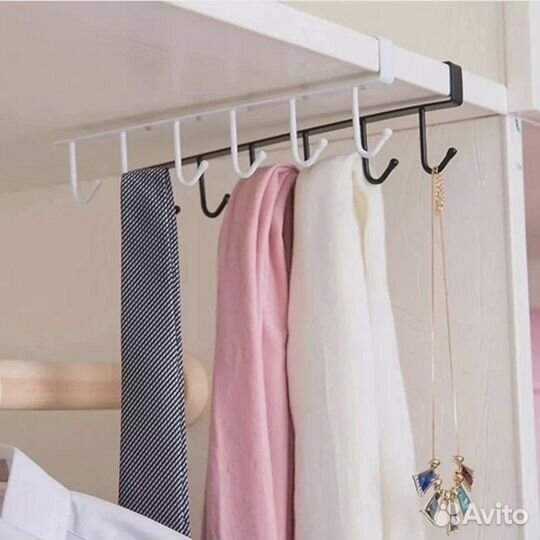 Подвесной держатель с крючками на полку