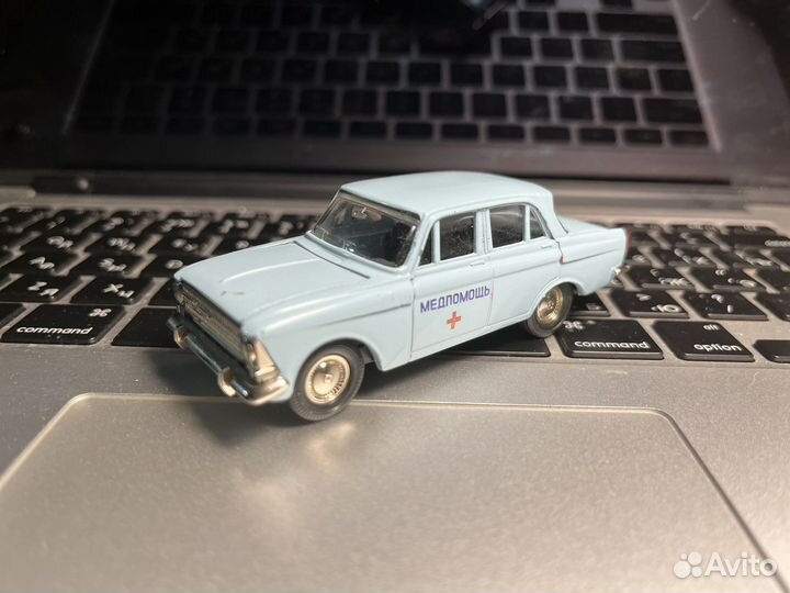 Модель автомобиля Москвич 408 медпомощь