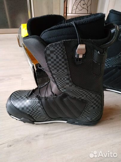 Сноубордические ботинки 47 размера