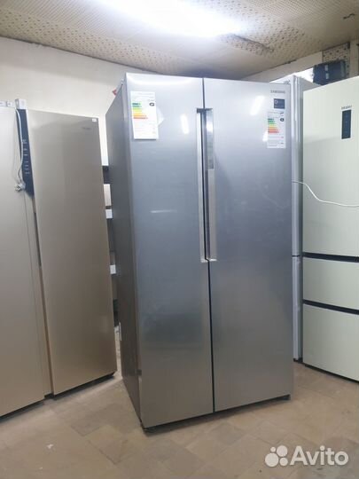 Новый холодильник Samsung RS62K6130S8