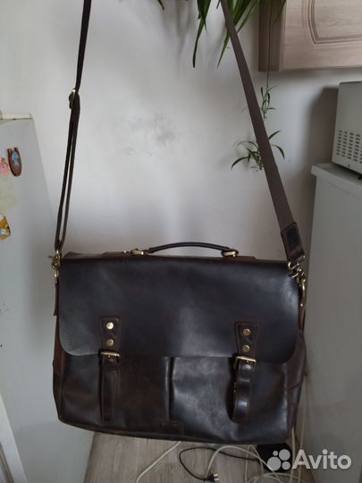 Мужской кожаный портфель