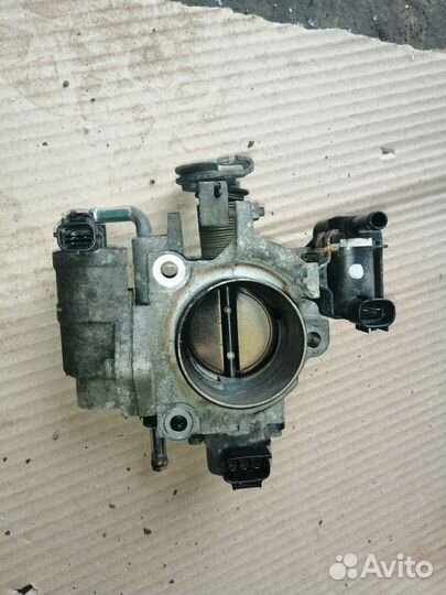 Дроссельная заслонка Mazda 3 BK, 1.6