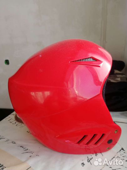 Горнолыжный шлем uvex