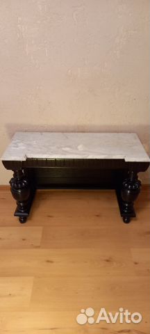 Антикварный консольный столик