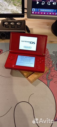 Nintendo ds lite красный USB-C