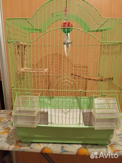 Продам клетки для попугая