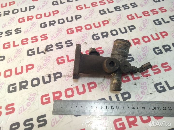 Тройник системы охлаждения J5 б/у