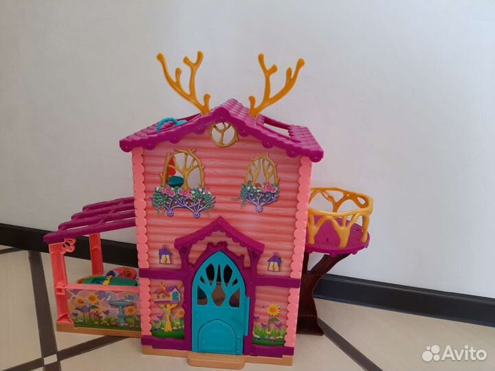 Игровой кукольный домик