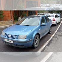 Volkswagen Bora 1.6 MT, 2000, 370 000 км, с пробегом, цена 390 000 руб.