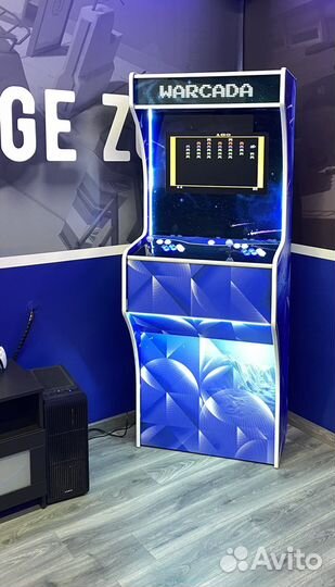 Игровой аркадный автомат