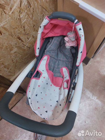 Коляска кукольная