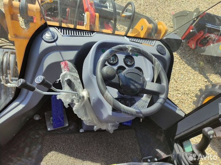 Фронтальный погрузчик Kyloton MR22, 2023