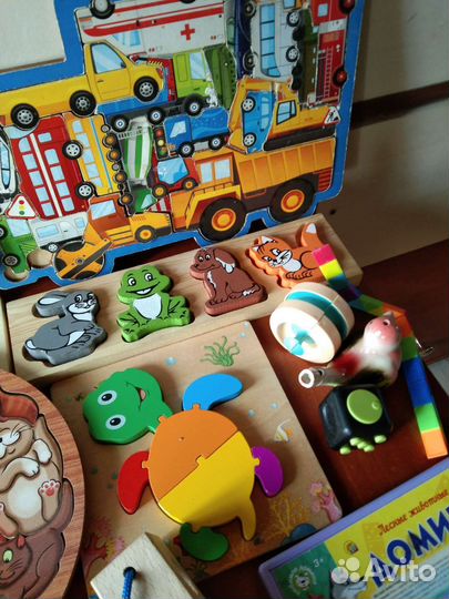 Развивающие игрушки пакетом