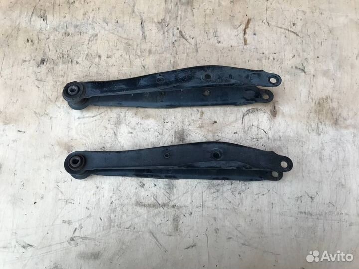 Рычаг задний Lexus IS250 GS300 Crown GRS180