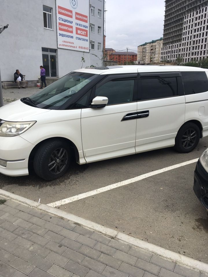 Honda Elysion: фото владельца