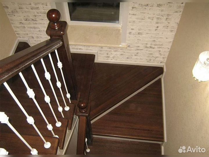 Ступени для лестниц и другие комплектующие О