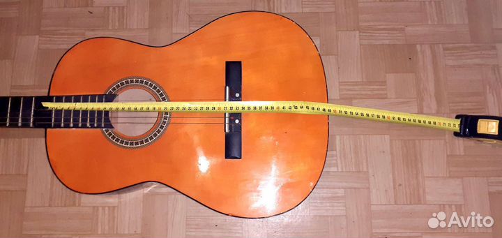 Гитара 6 ти струнная