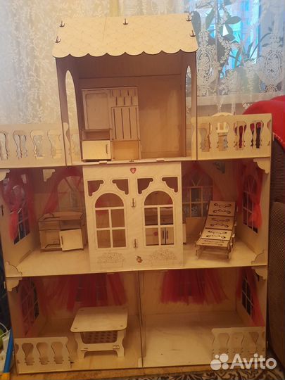 Домик кукольный
