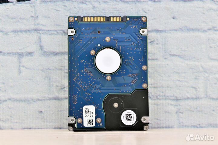 HDD Диск для ноутбука Hitachi 320 GB SATA 2.5