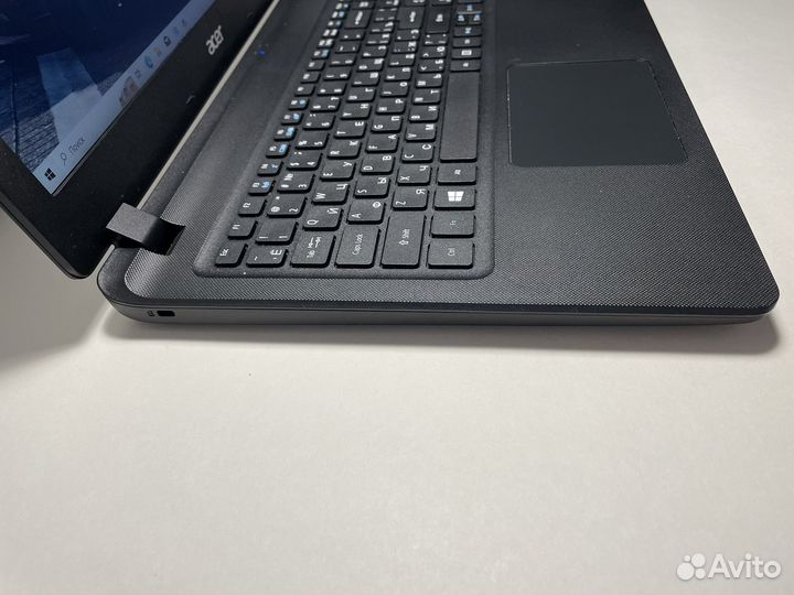 Игровой ноутбук Acer 4gb/4ядра/2видеокарты/SSD