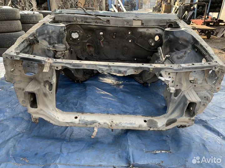 Передняя часть авто toyota camry SV30