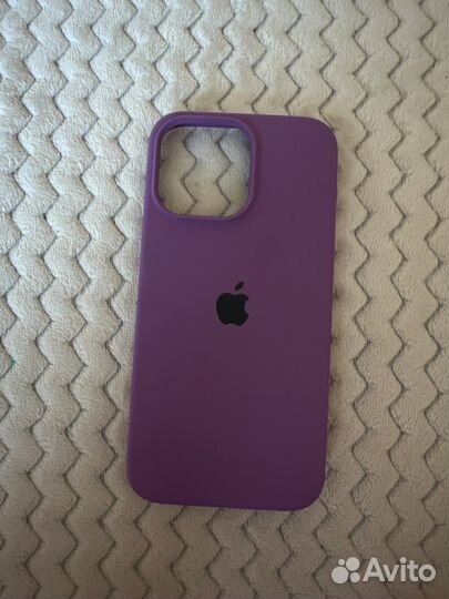 Оригинальный фиолетовый чехол на iPhone 14 pro max