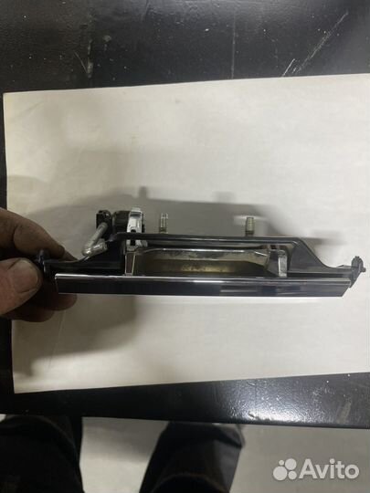 Ручка заднего борта mitsubishi l200 (5) (5746А220)