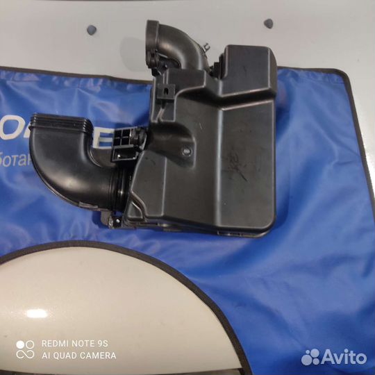 Резонатор воздушного фильтра на Kia Rio 3