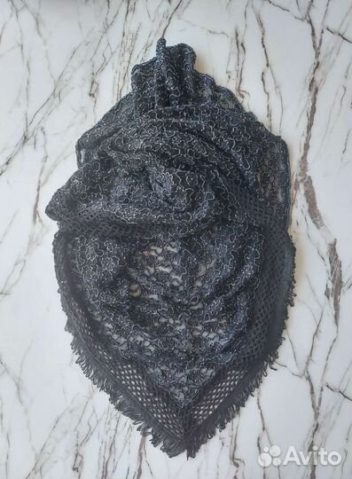 Платок, вышитый бисером (ручная работа)