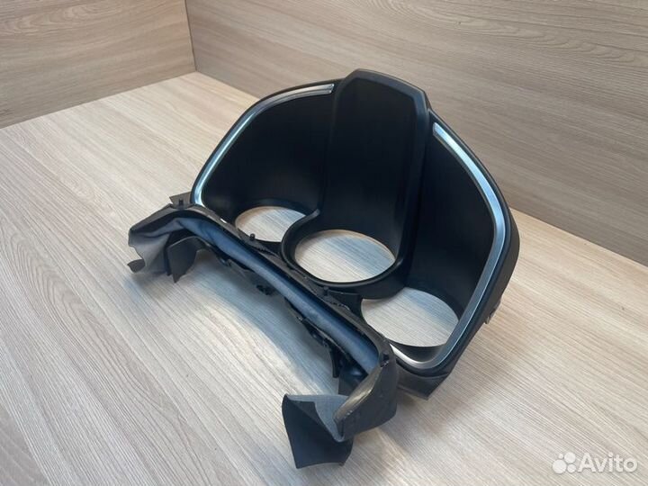 Козырек щитка приборов LADA X-Ray Cross