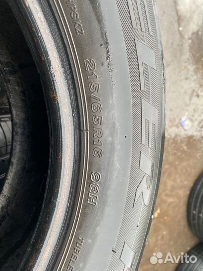 Bridgestone Dueler H/P Sport 215/65 R16 98H