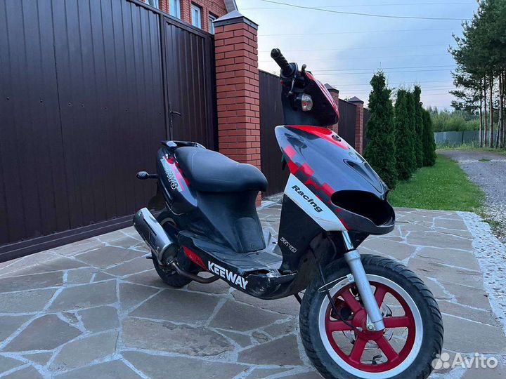 Скутер Keeway RY8 50