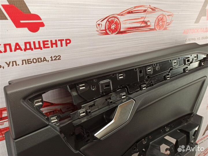 Обшивка двери задней правой Volkswagen Touareg