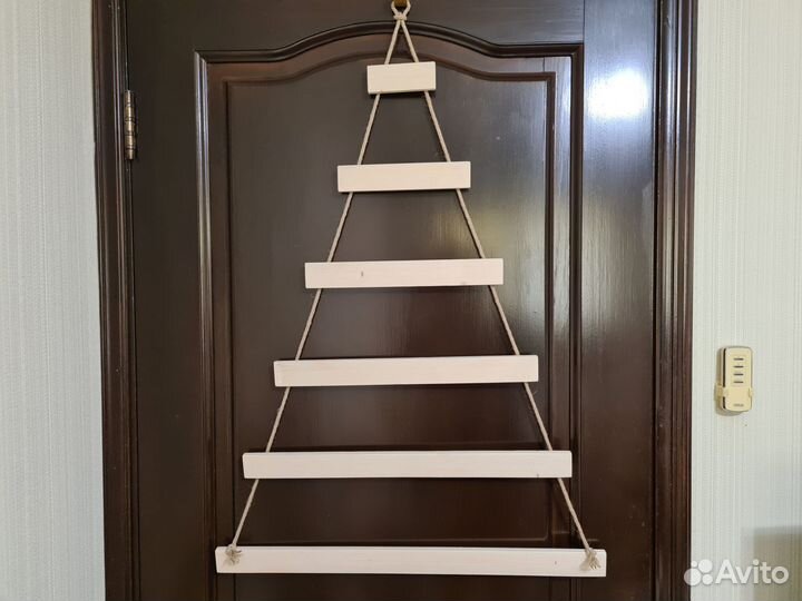 Елка декоративная из дерева