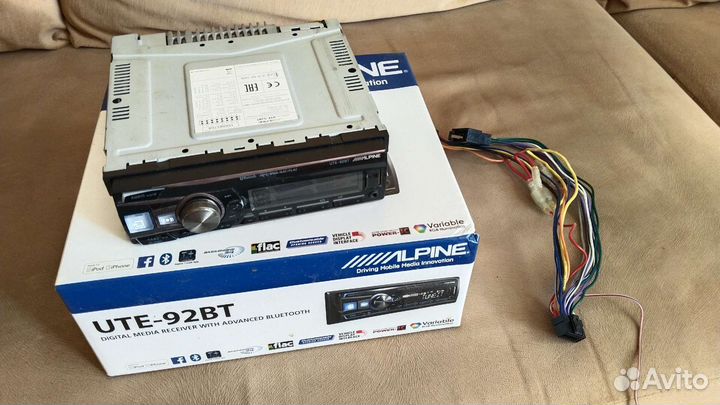 Магнитола alpine ute 92bt