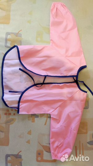 Нагрудник для кормления и творчества