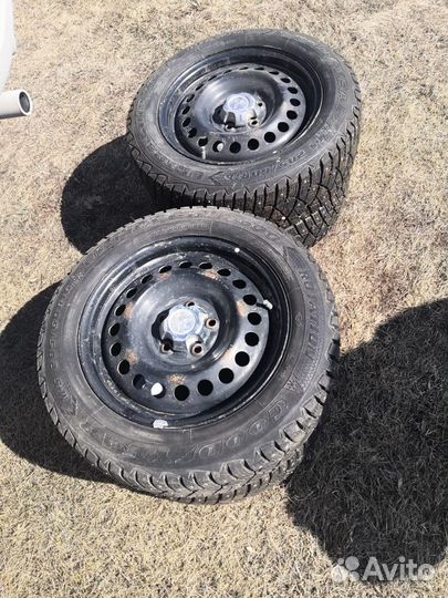 Goodyear Ultragrip 600 205/60 R16