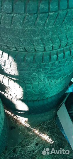 Bridgestone Winter Dueler DM-Z2 265/70 R15